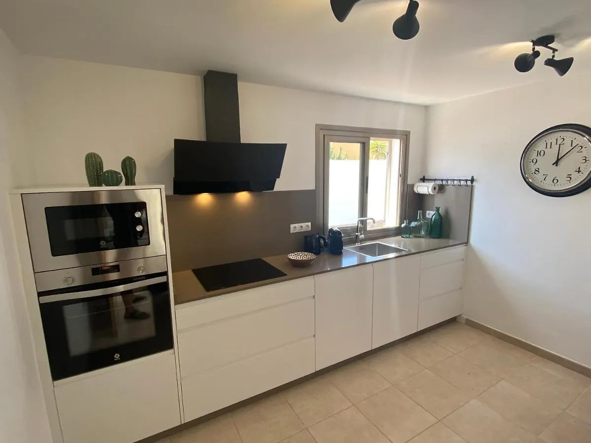 הוילה קלטה דה פוסטה Casa Blanca - Sea Views - Private Pool - Wifi - Bbq ספרד