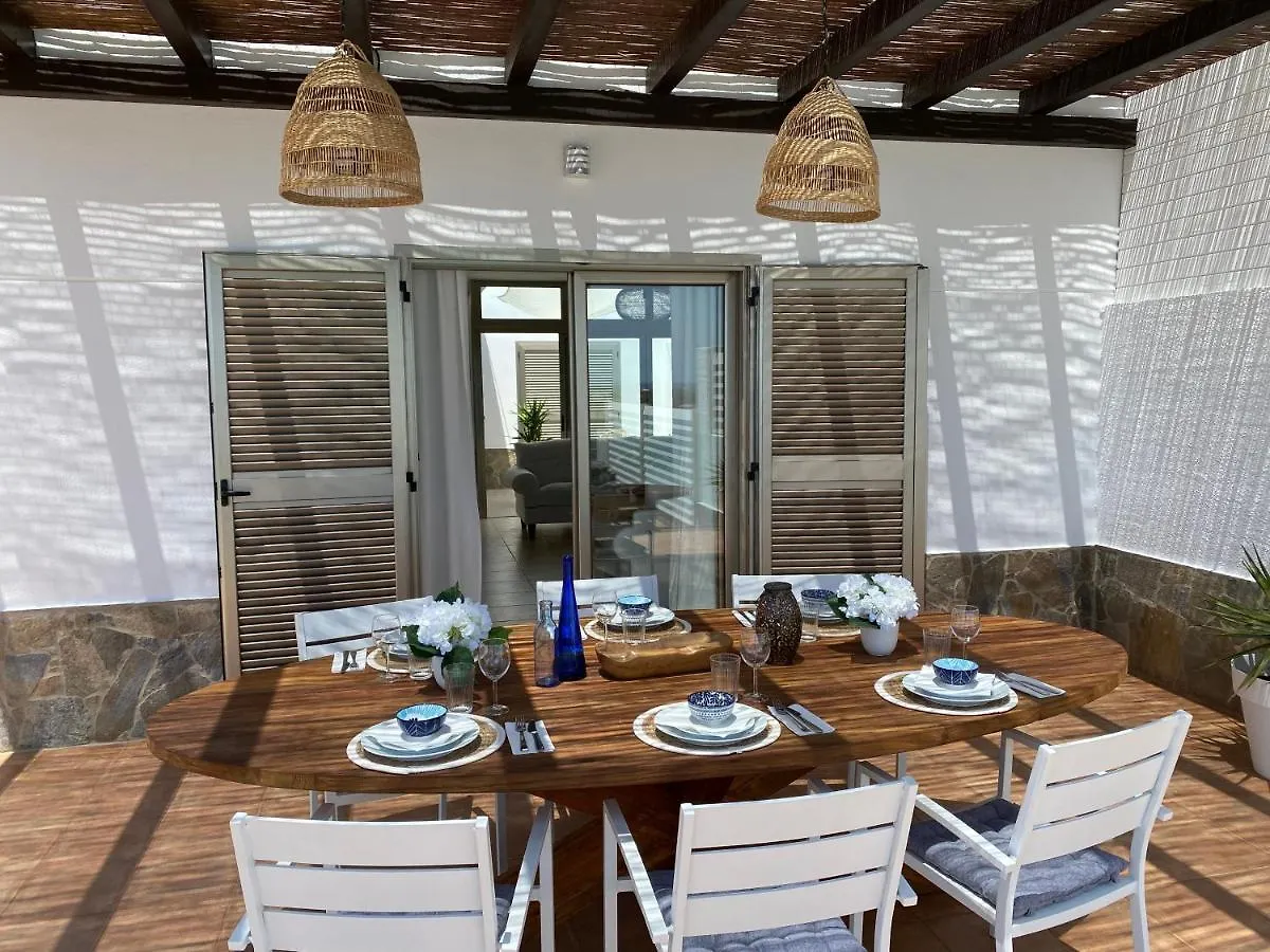 הוילה קלטה דה פוסטה Casa Blanca - Sea Views - Private Pool - Wifi - Bbq