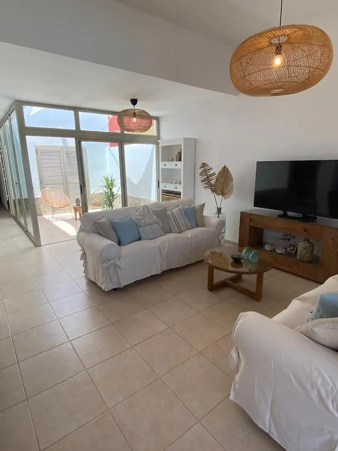 בית נופש הוילה קלטה דה פוסטה Casa Blanca - Sea Views - Private Pool - Wifi - Bbq